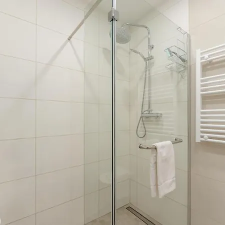 Paz E Vista Mar With Pool & Wifi Apartment Luz